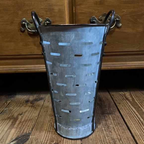 Galvanized Bucket - Picture 1 of 5